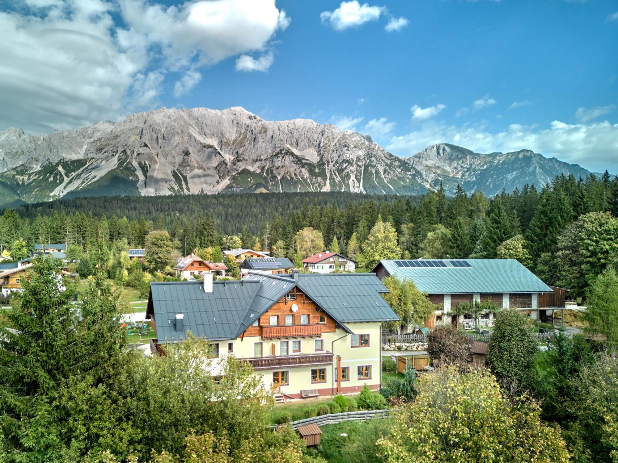 Pension Vorberghof- Bauernhofurlaub Ramsau am Dachstein Luaran gambar