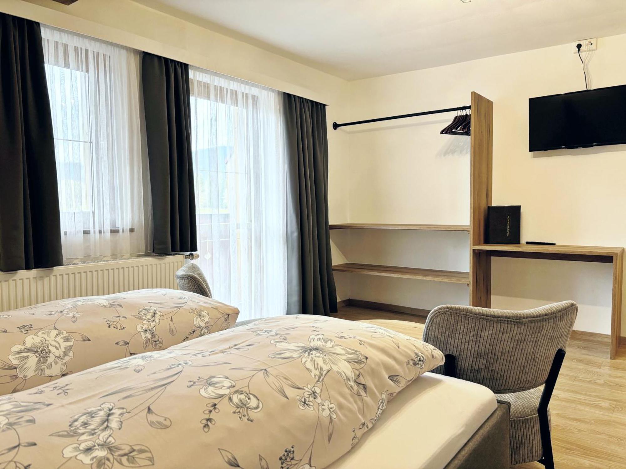 Pension Vorberghof- Bauernhofurlaub Ramsau am Dachstein Luaran gambar